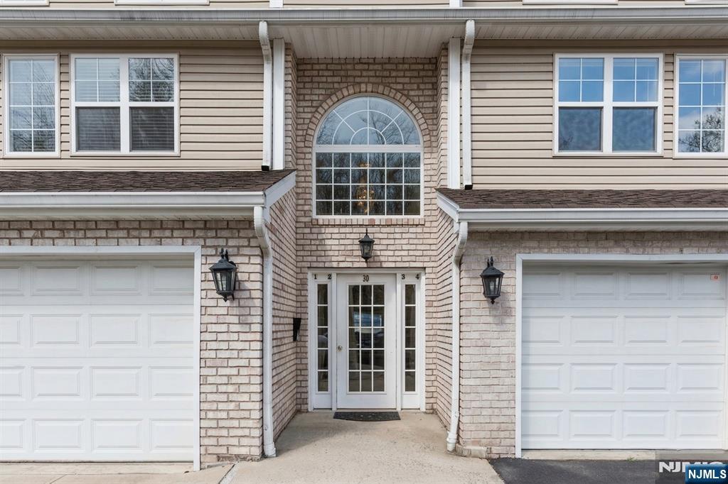 30 Mountain Avenue 11