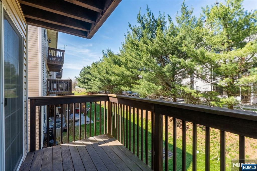 30 Mountain Avenue 11