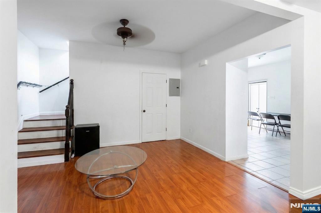 76 4th Street