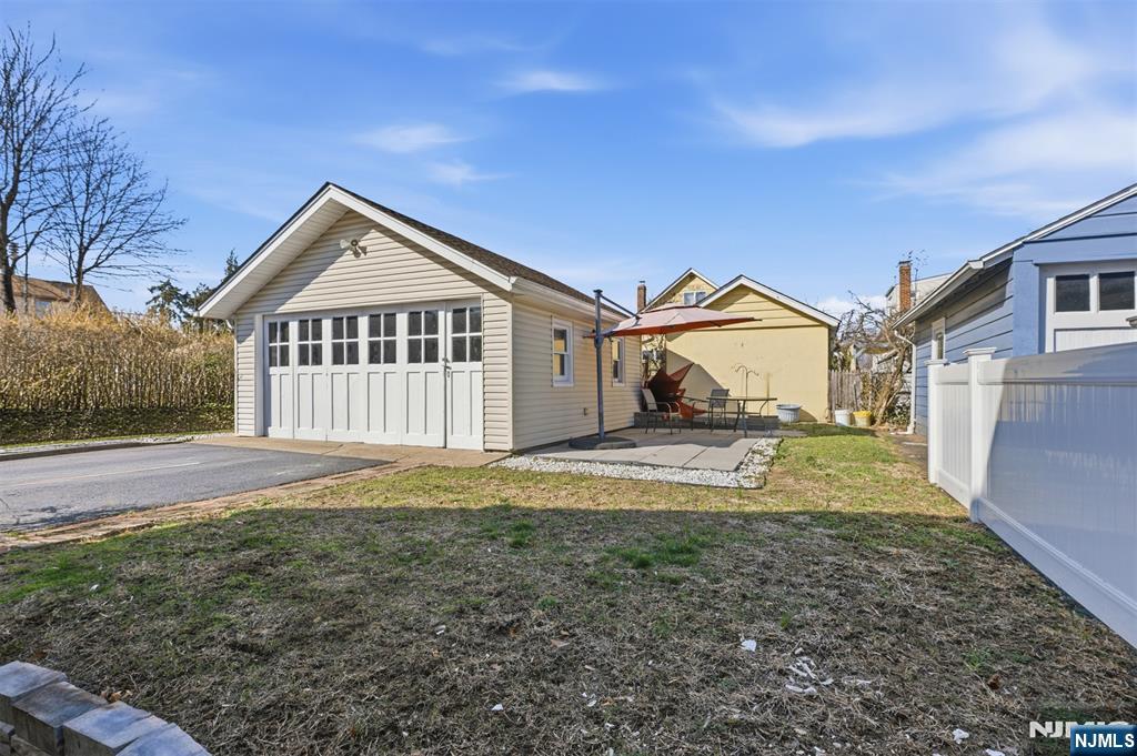 7-13 Henderson Boulevard