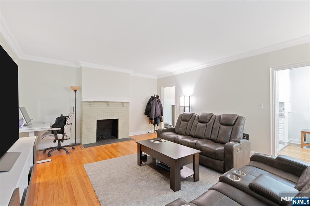 100 E Palisade Avenue B22