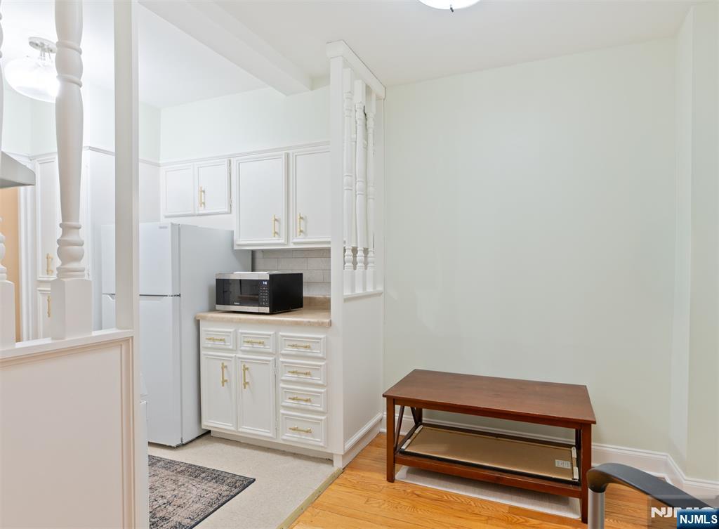 100 E Palisade Avenue B22