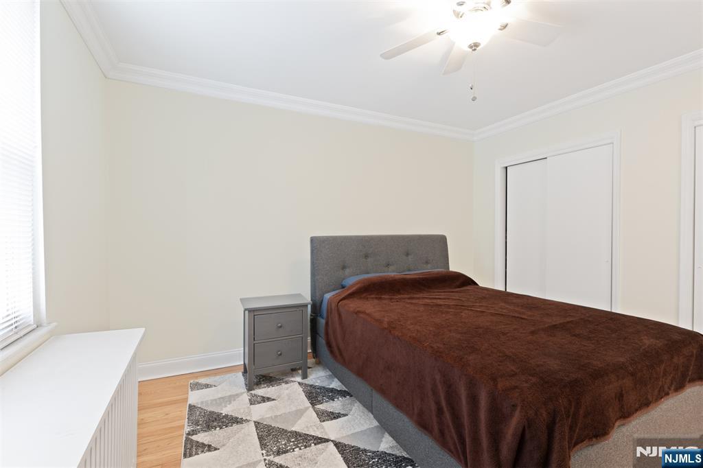 100 E Palisade Avenue B22