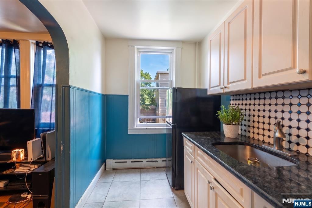 140A Clendenny Avenue
