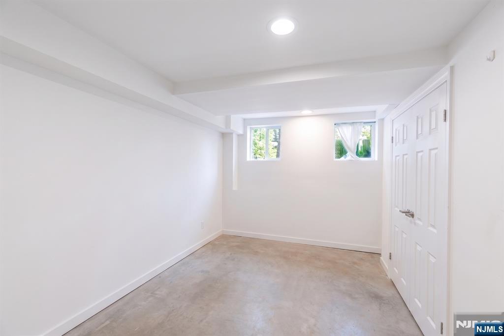 140A Clendenny Avenue