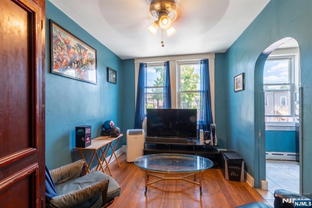 140A Clendenny Avenue