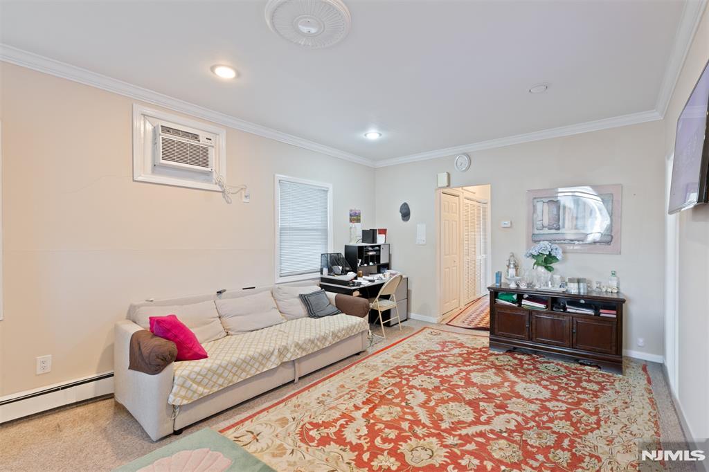 411 Sheridan Place