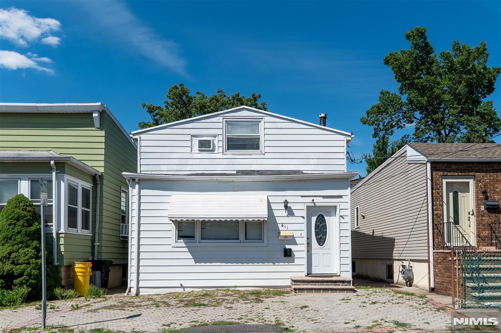 411 Sheridan Place