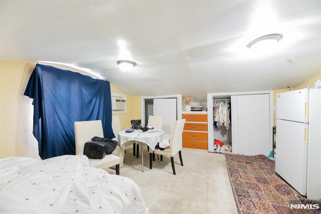 411 Sheridan Place