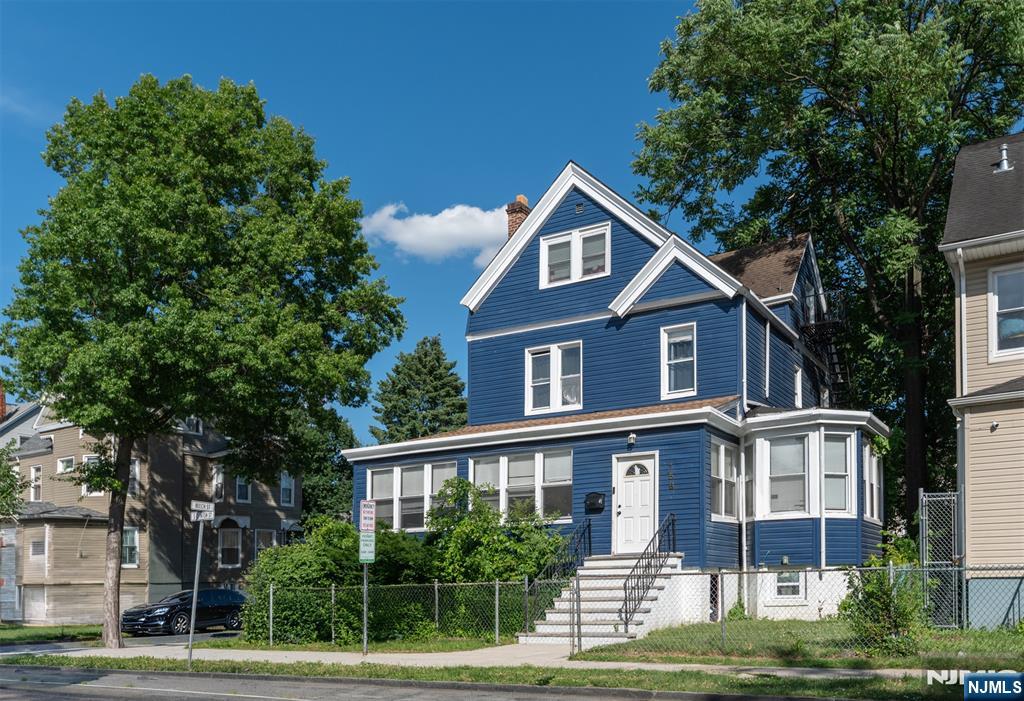 158 Clinton Street