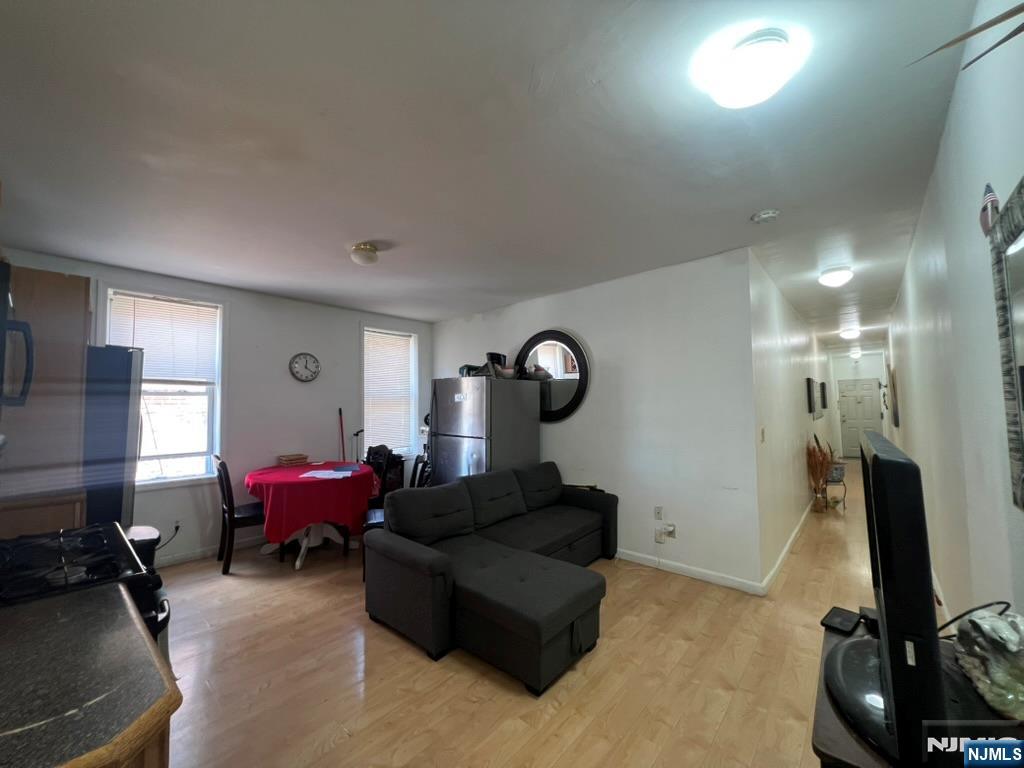 201 45th Street 504