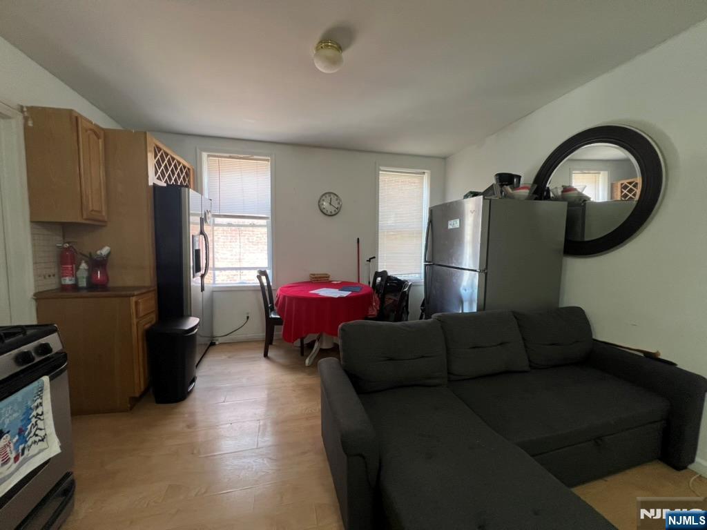 201 45th Street 504