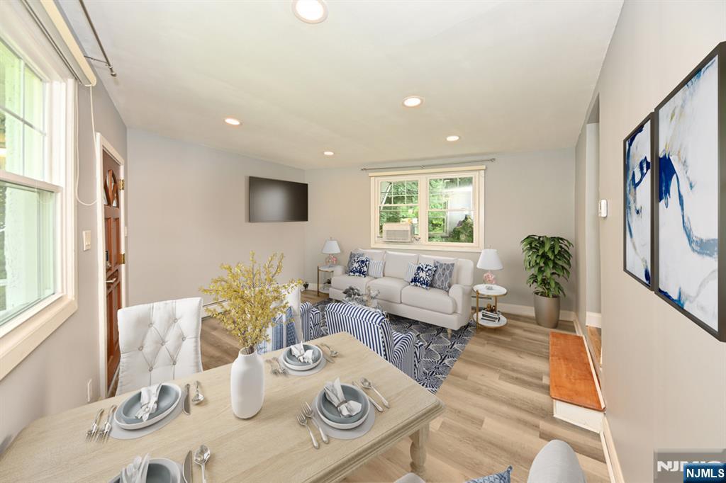 221 Lakeview Drive