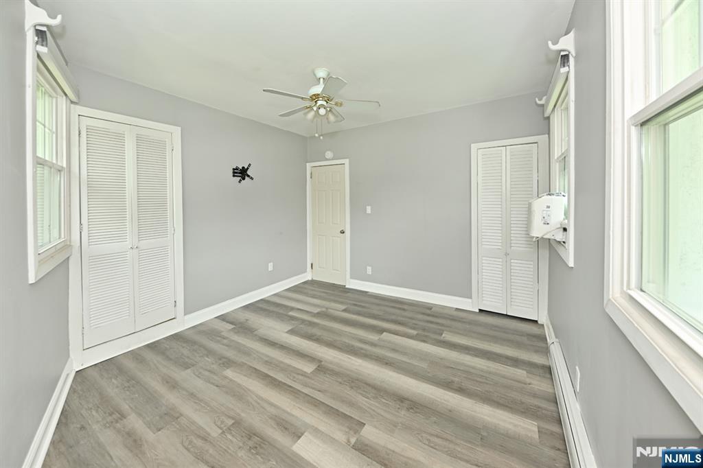 221 Lakeview Drive