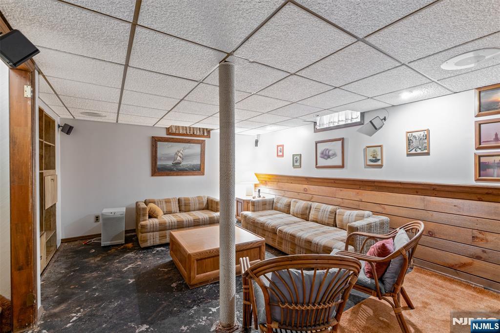 4-29 Summit Avenue