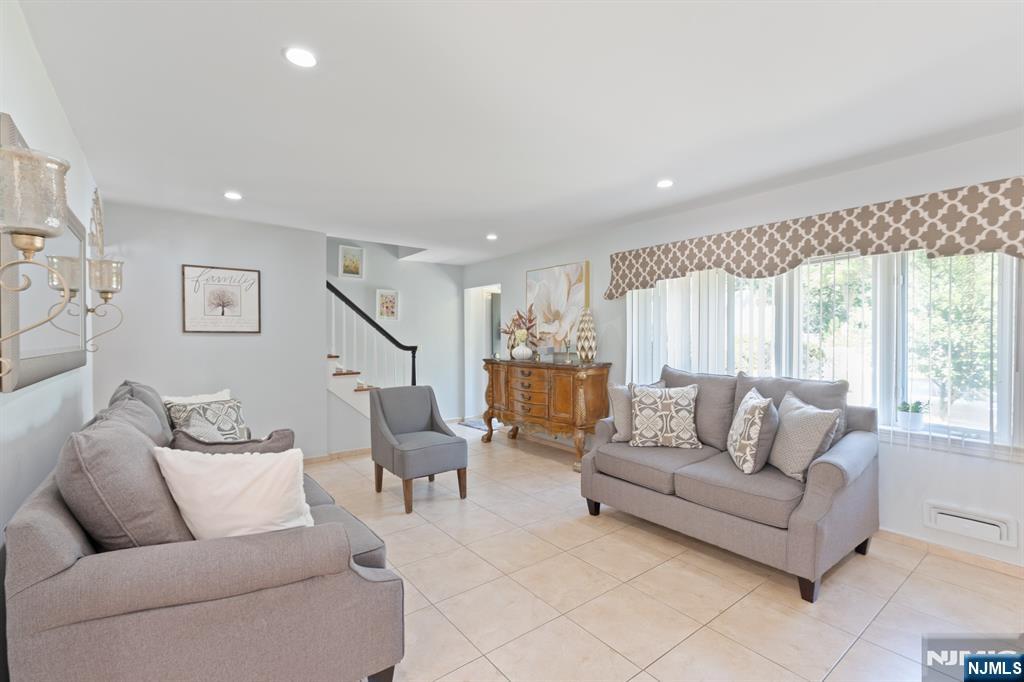 36-14 Northern Drive
