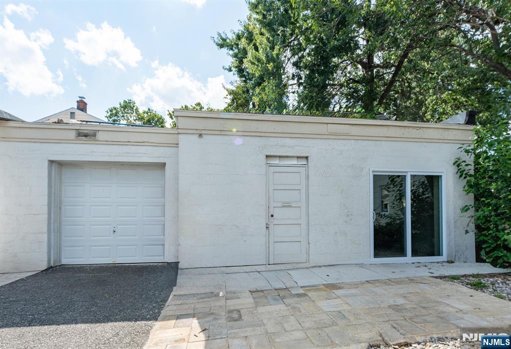 307 Washington Avenue