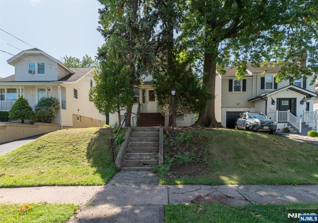 29 Luddington Avenue