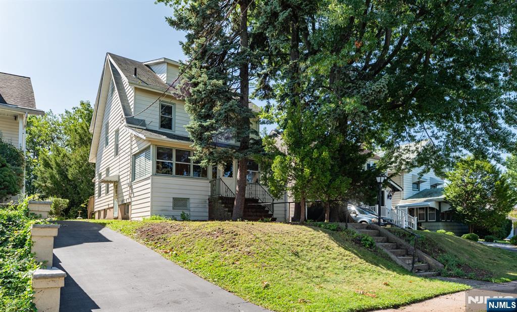 29 Luddington Avenue