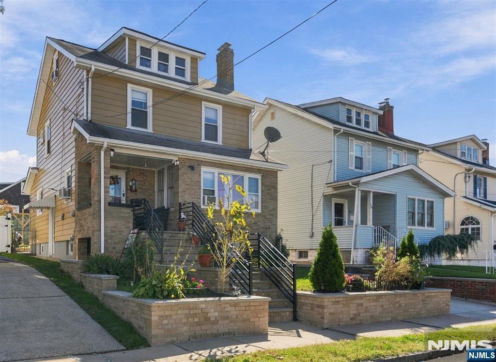18 Newell Place