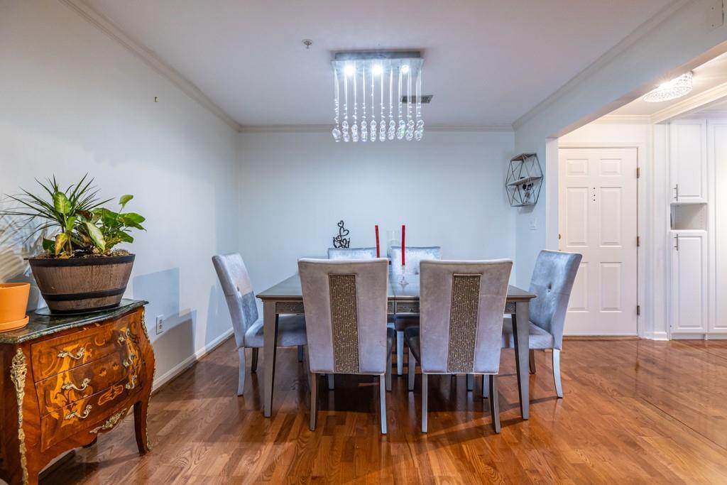 27301 PLANTATION Drive NE