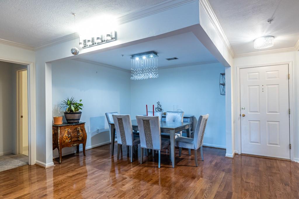 27301 PLANTATION Drive NE