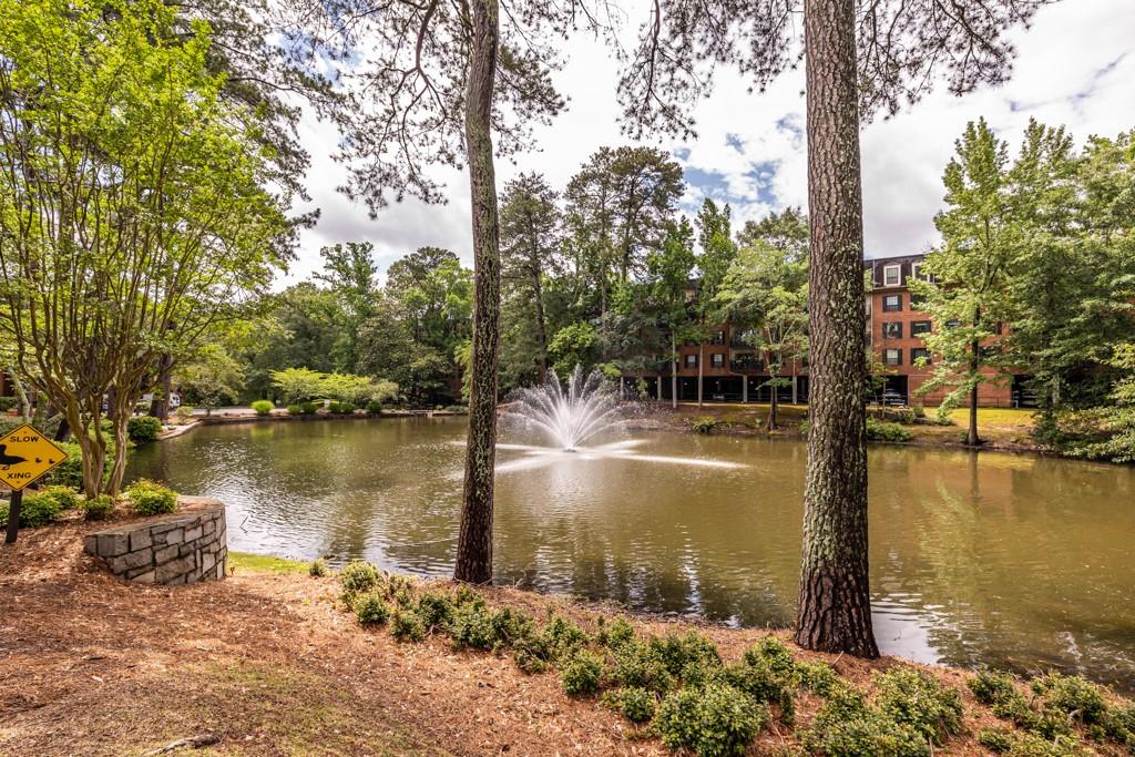 27301 PLANTATION Drive NE