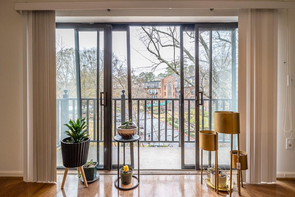 27301 PLANTATION Drive NE