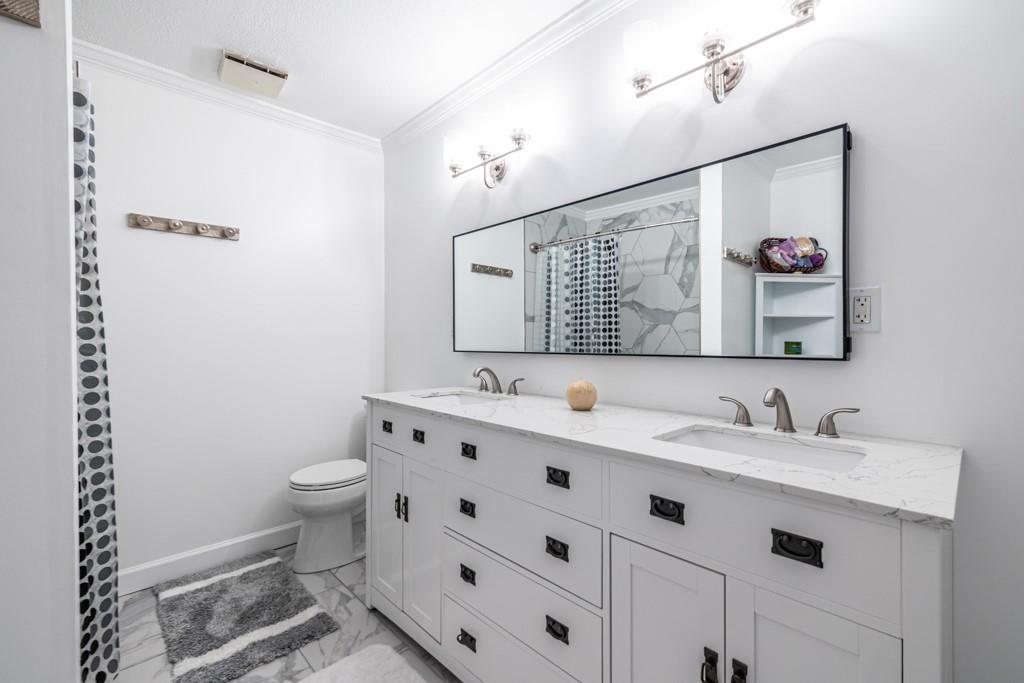 27301 PLANTATION Drive NE