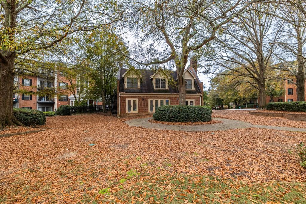 27301 PLANTATION Drive NE