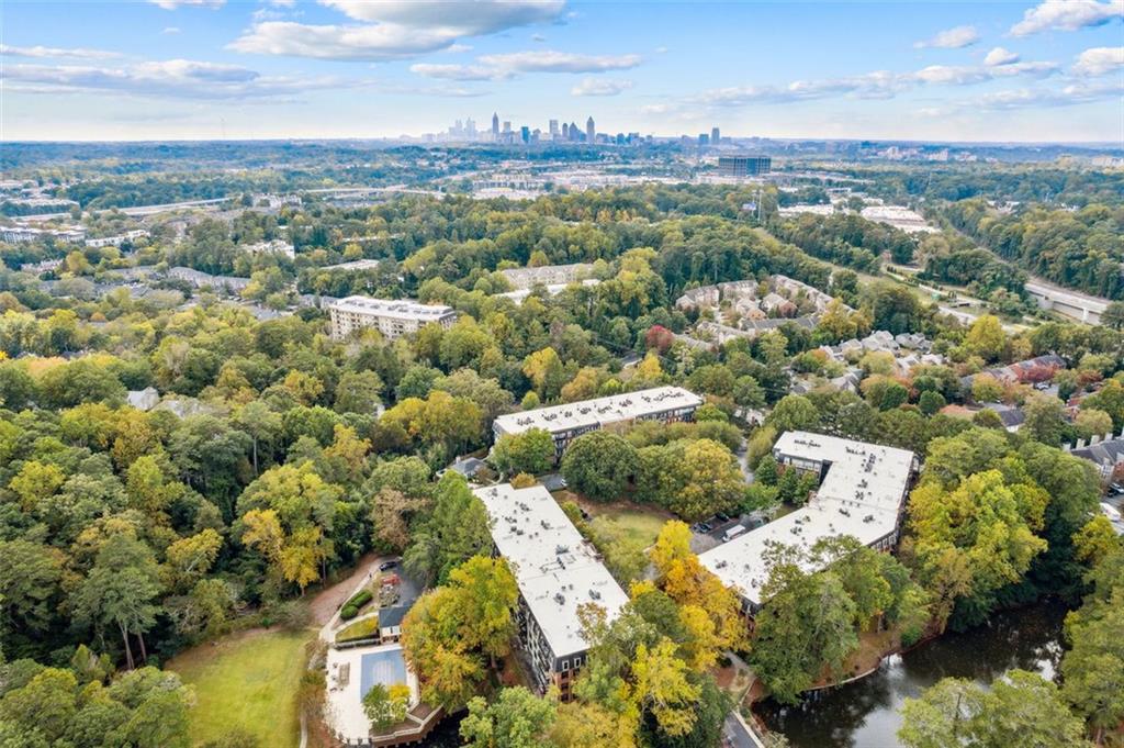 27301 PLANTATION Drive NE