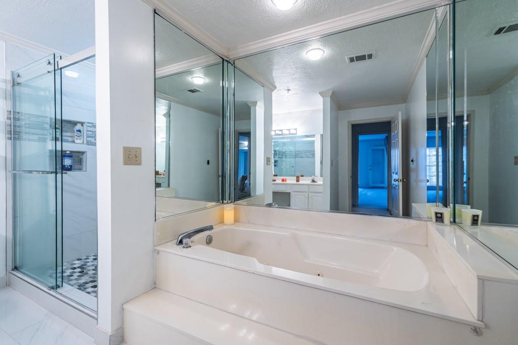 27301 PLANTATION Drive NE