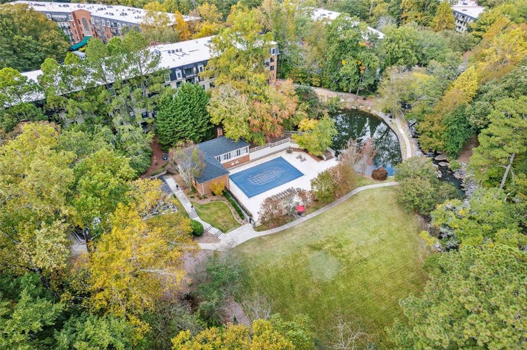 27301 PLANTATION Drive NE