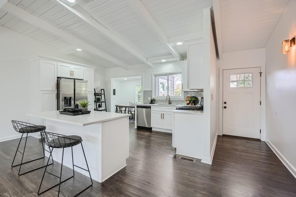 2138 Drew Valley Road NE