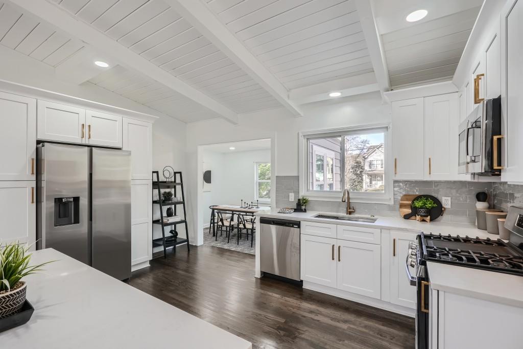 2138 Drew Valley Road NE