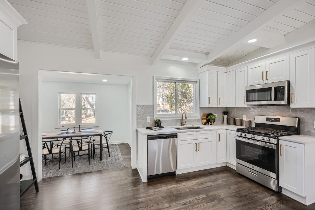 2138 Drew Valley Road NE