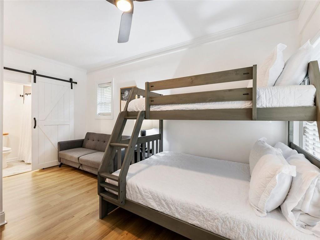 1660 DRESDEN Drive NE