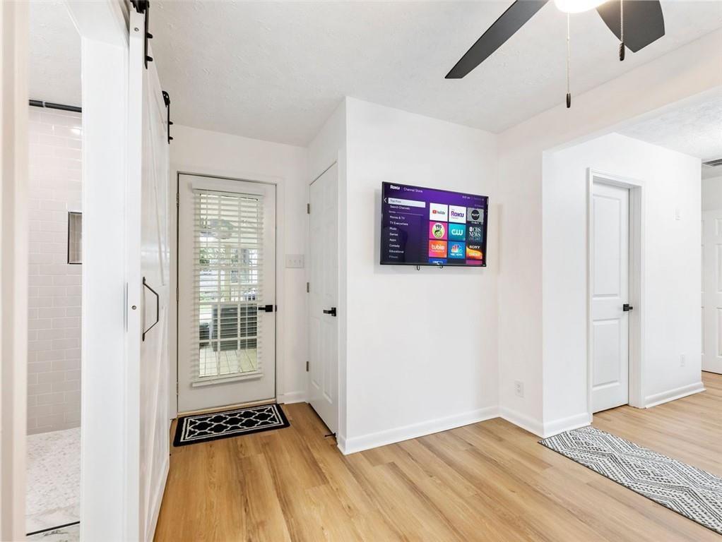 1660 DRESDEN Drive NE