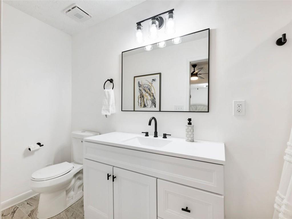 1660 DRESDEN Drive NE