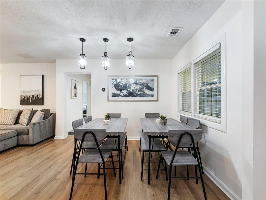 1660 DRESDEN Drive NE