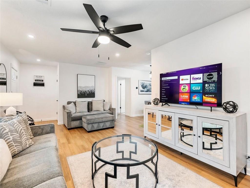 1660 DRESDEN Drive NE