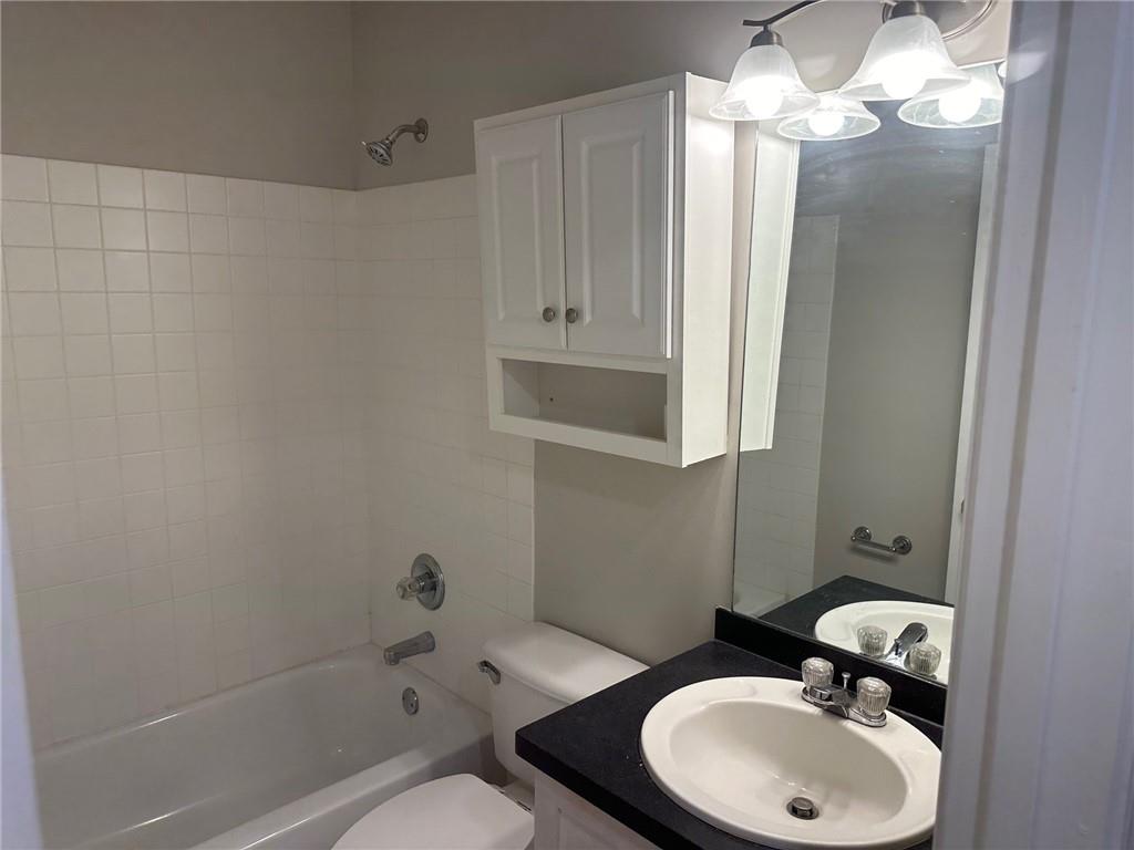 3675 Peachtree Road NE Unit 18