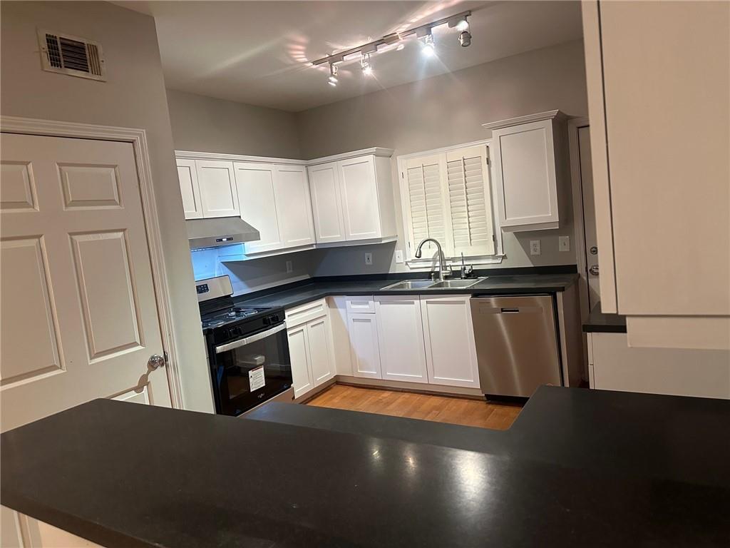 3675 Peachtree Road NE Unit 18