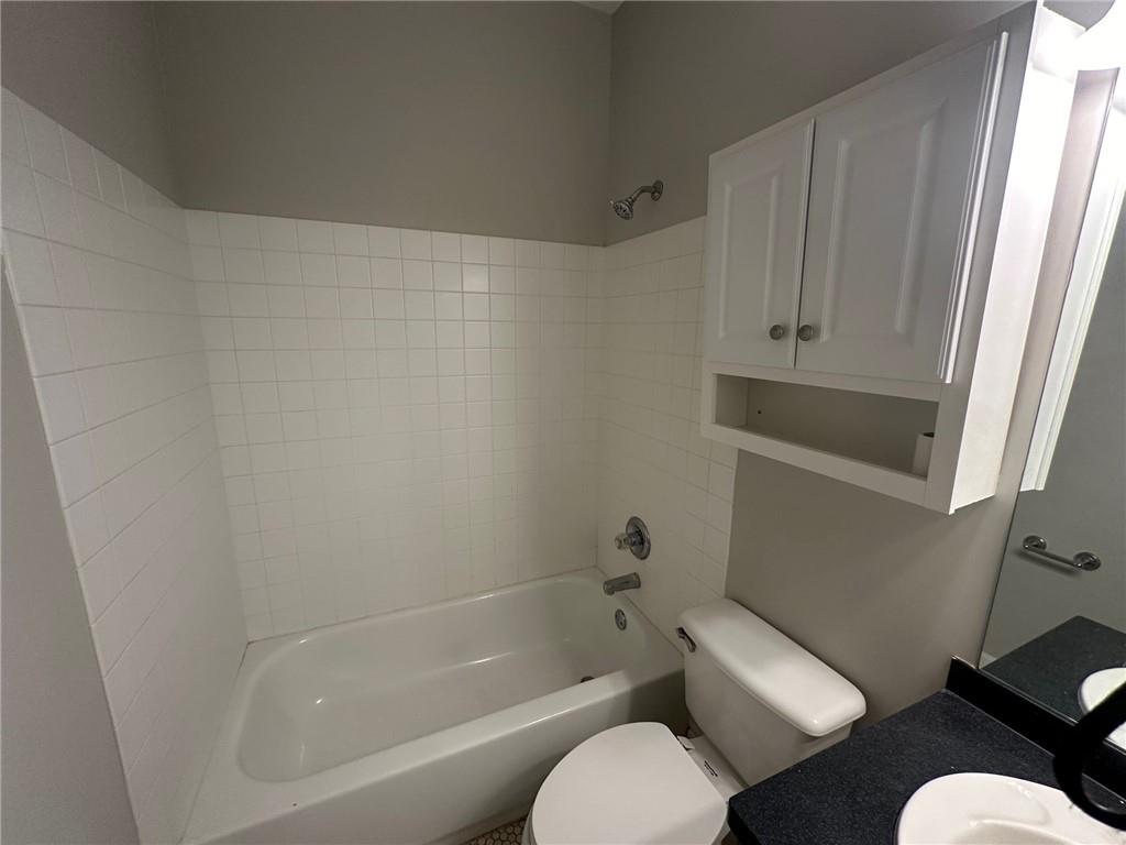 3675 Peachtree Road NE Unit 18