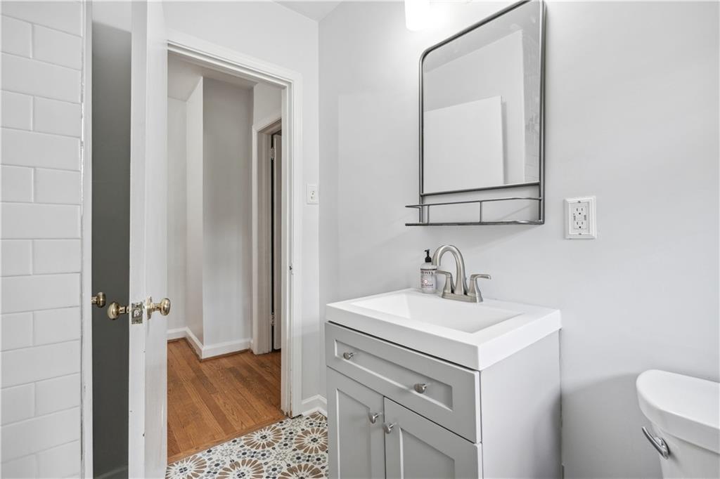 1878 Briarlake Circle