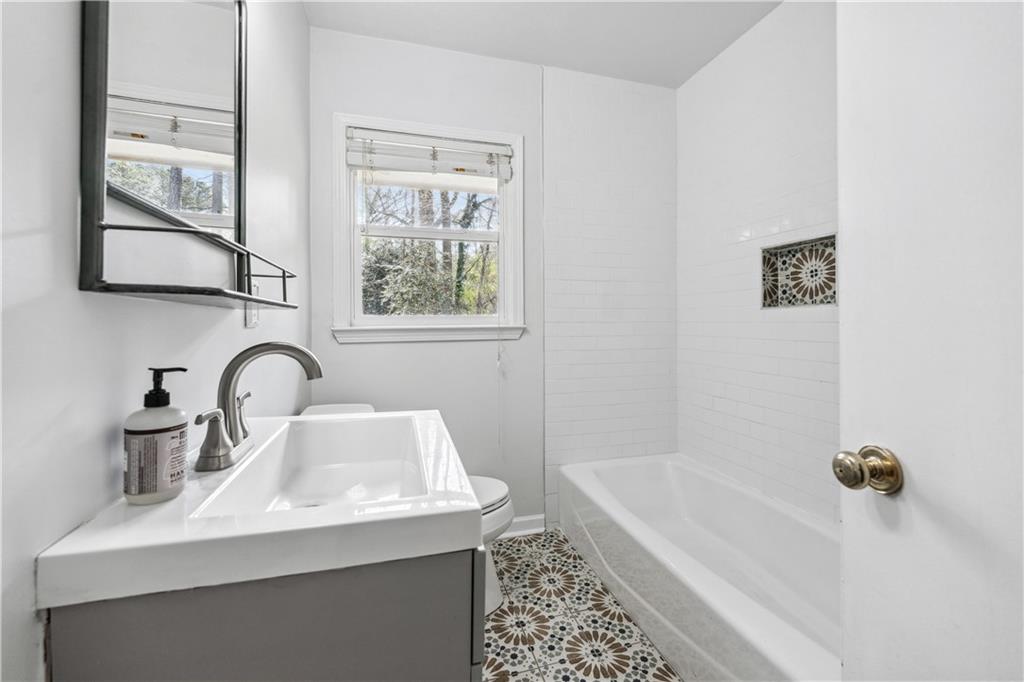 1878 Briarlake Circle