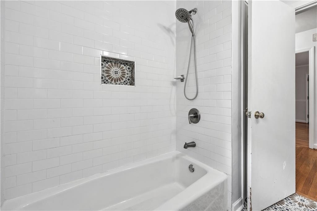 1878 Briarlake Circle