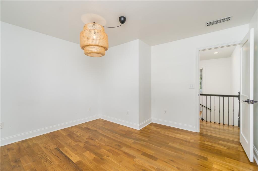 61 Chester Avenue SE