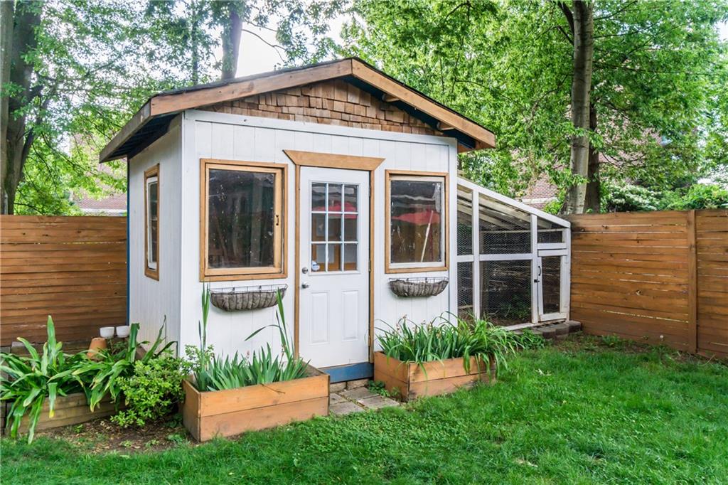 61 Chester Avenue SE