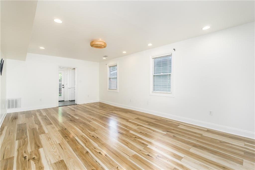 61 Chester Avenue SE